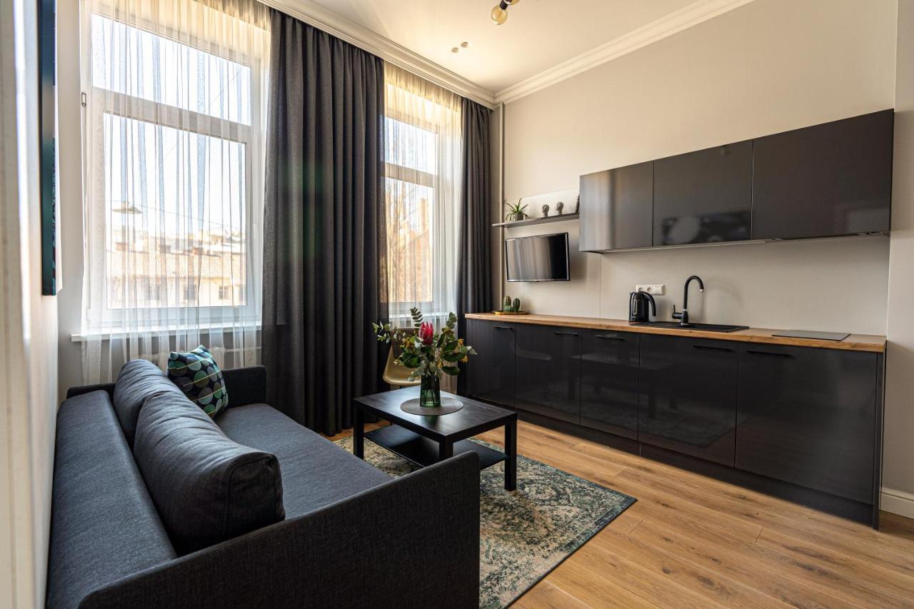 Beautiful Apartment In The Heart Of Kaunas Exterior photo